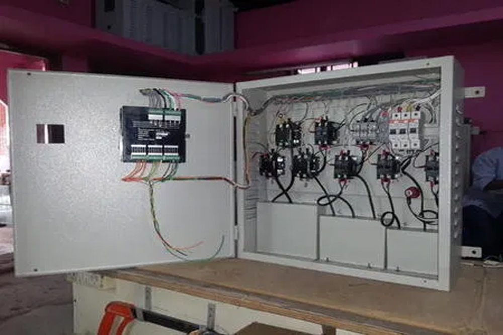 Automatic Power Factor Control